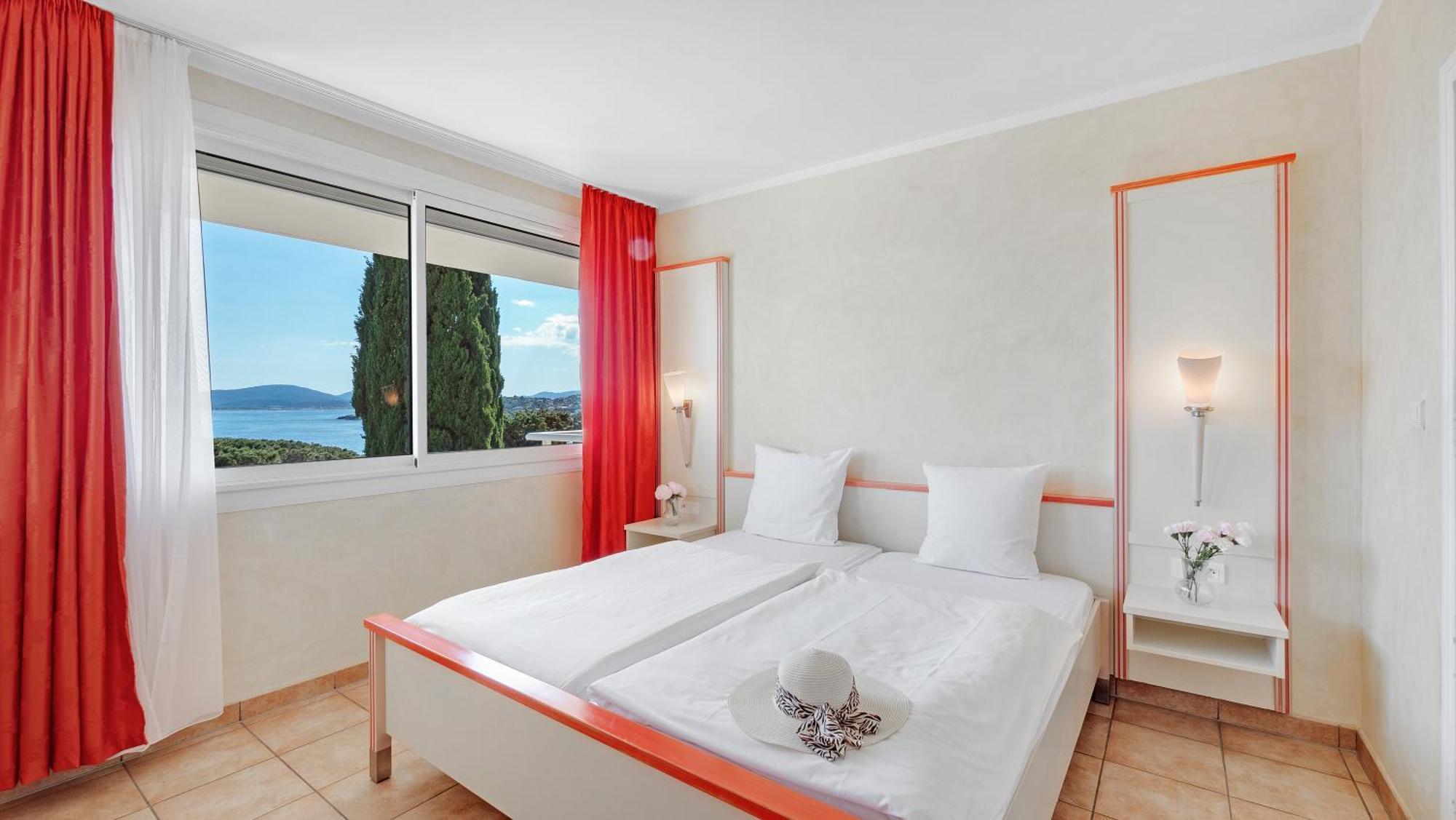 Les Tourelles Aparthotel 3*