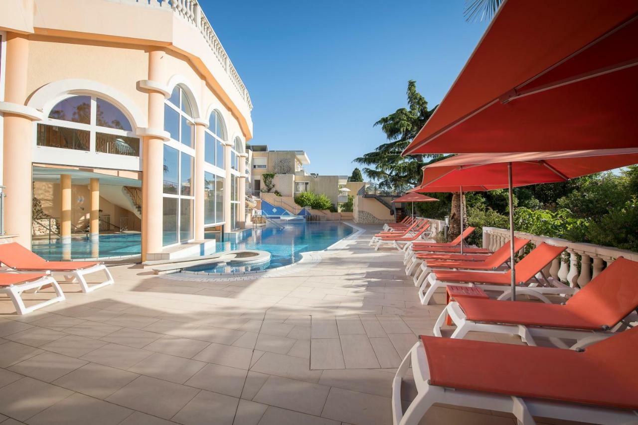 Les Tourelles Aparthotel